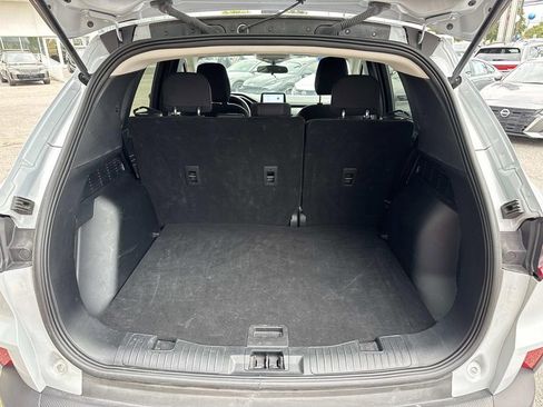 Used 2025 Ford Escape Active AWD/4WD image 9