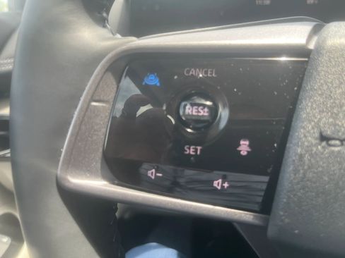 Used 2025 Nissan Murano SL AWD/4WD image 11
