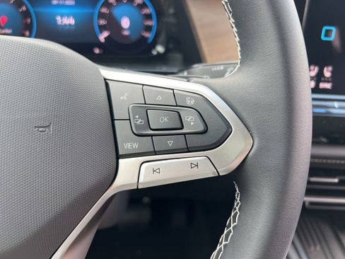 New 2026 Volkswagen Atlas SE FWD image 17