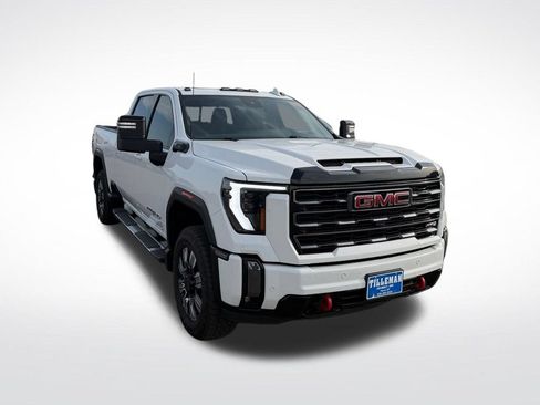 Used 2024 GMC Sierra 3500 AT4 w/ AT4 Premium Plus Package AWD/4WD image 8