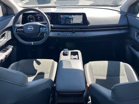 Used 2024 Nissan Ariya AWD image 12