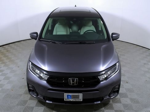New 2026 Honda Odyssey Touring image 4