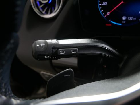 Used 2023 Mercedes-Benz GLA 250 4MATIC image 31