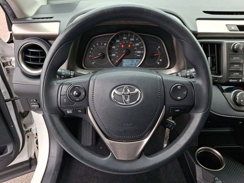 Used 2014 Toyota RAV4 XLE image 22