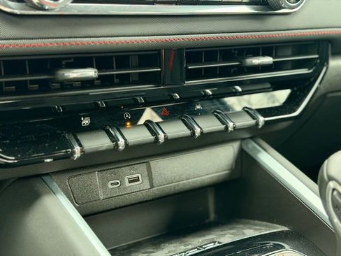 Certified 2023 Chevrolet Colorado Z71 w/ Z71 Convenience Package 2 image 16