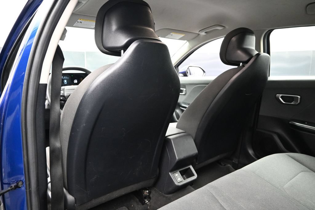 Used 2025 Kia K4 FWD image 22