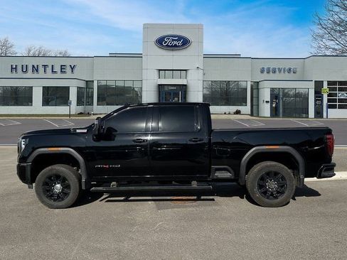 Used 2025 GMC Sierra 2500 AT4 w/ AT4 Premium Plus Package image 7