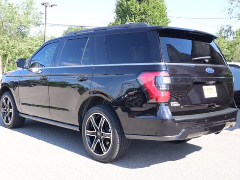 Used 2021 Ford Expedition Limited RWD image 9