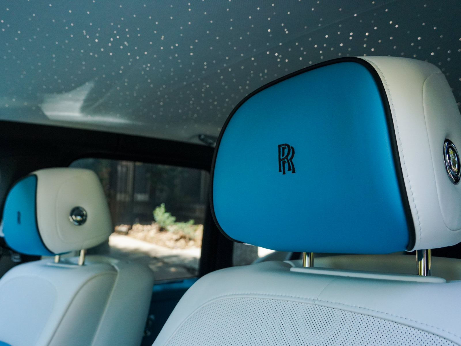 New 2027 Rolls-Royce Cullinan Black Badge AWD/4WD image 9