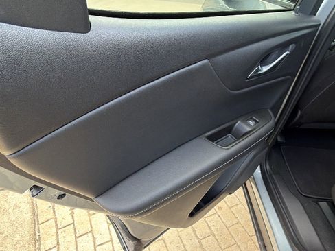 Used 2025 Chevrolet Blazer LT image 23