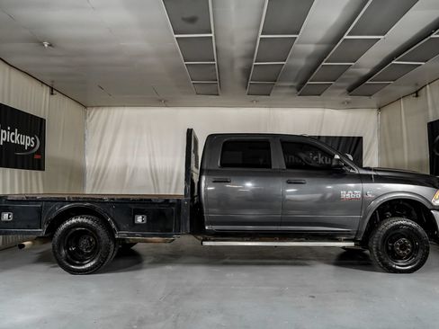 Used 2018 RAM 3500 Tradesman w/ Chrome Appearance Group AWD/4WD image 5