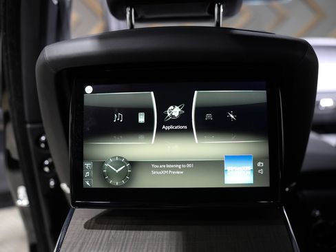 Used 2019 Rolls-Royce Cullinan image 32