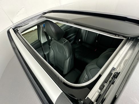 New 2026 Hyundai Elantra Limited image 22