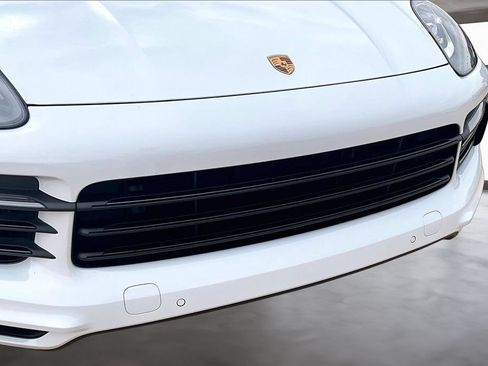 Used 2023 Porsche Cayenne AWD/4WD image 28