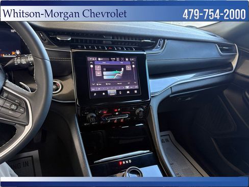 Used 2023 Jeep Grand Cherokee L Laredo image 25