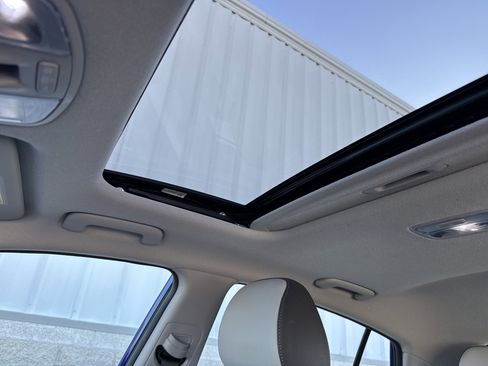 Used 2020 Hyundai Ioniq Limited image 38