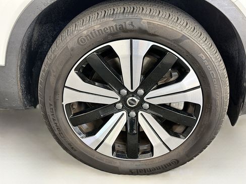 Used 2023 Volvo C40 Recharge Core w/ Protection Package Premier AWD/4WD image 37