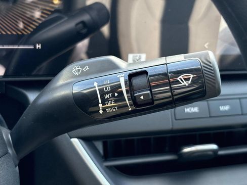 New 2025 Kia K4 LXS image 24