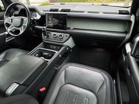 Used 2022 Land Rover Defender 110 X-Dynamic HSE AWD/4WD image 28