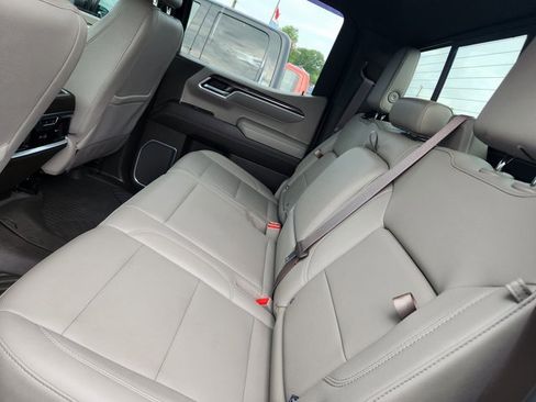 Used 2022 Chevrolet Silverado 1500 LTZ image 7