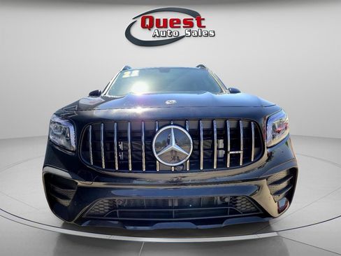 Used 2023 Mercedes-Benz GLB 35 AMG AMG GLB 250 4MATIC w/ Parking Assistance Package image 11