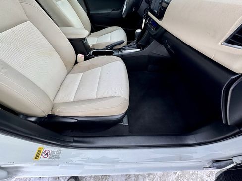 Used 2016 Toyota Corolla LE image 15