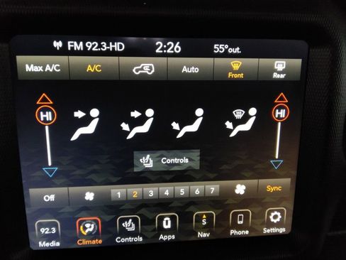 Used 2021 Jeep Wrangler Unlimited Sahara w/ Uconnect 4C Nav & Sound Group image 27