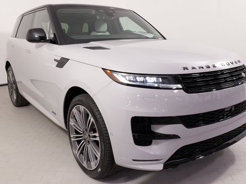 Used 2025 Land Rover Range Rover Sport Autobiography image 7
