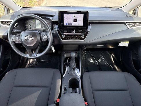 Used 2025 Toyota Corolla LE FWD image 20