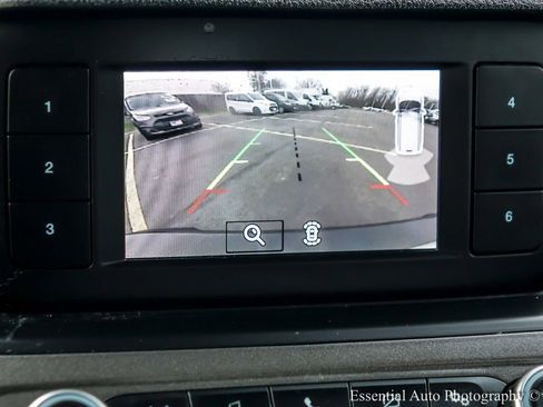 Used 2020 Ford Transit Connect XL image 13