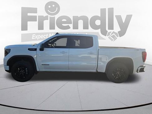 Used 2022 GMC Sierra 1500 Elevation w/ X31 Off-Road Package AWD/4WD image 8