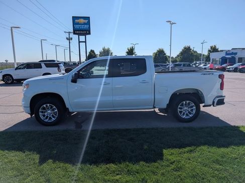Used 2026 Chevrolet Silverado 1500 RST AWD/4WD image 9