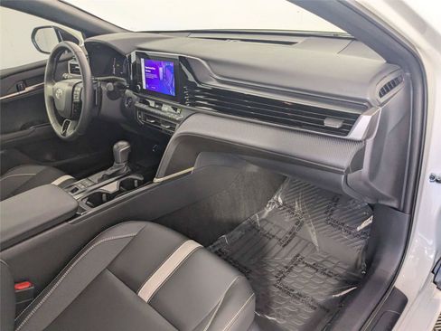 Certified 2025 Toyota Camry SE FWD image 30