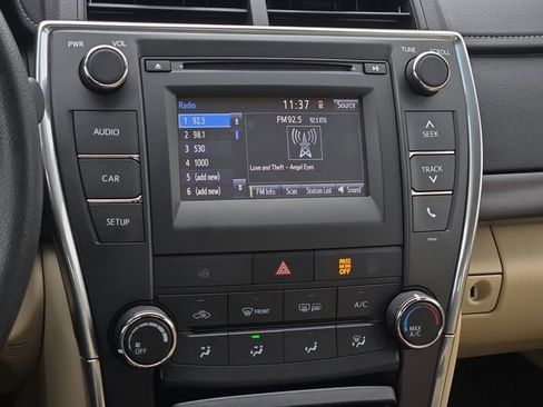 Certified 2017 Toyota Camry LE image 20