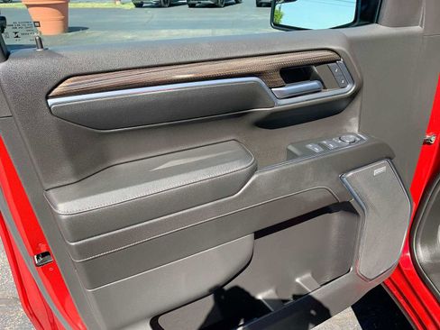 Certified 2024 Chevrolet Silverado 1500 LT Trail Boss w/ Convenience Package II AWD/4WD image 21