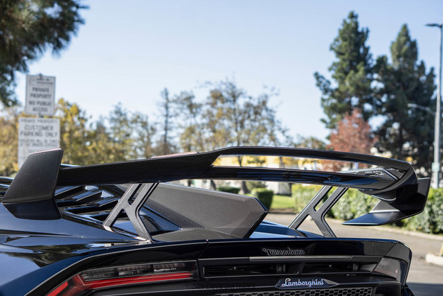 Used 2021 Lamborghini Huracan STO RWD image 89