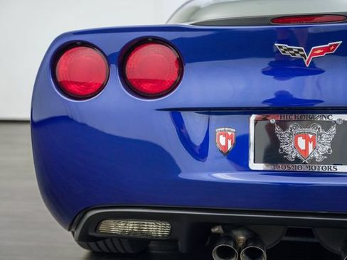Used 2007 Chevrolet Corvette Coupe w/ Preferred Equipment Group RWD image 32