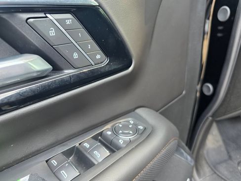Used 2026 Chevrolet Tahoe High Country AWD/4WD image 15