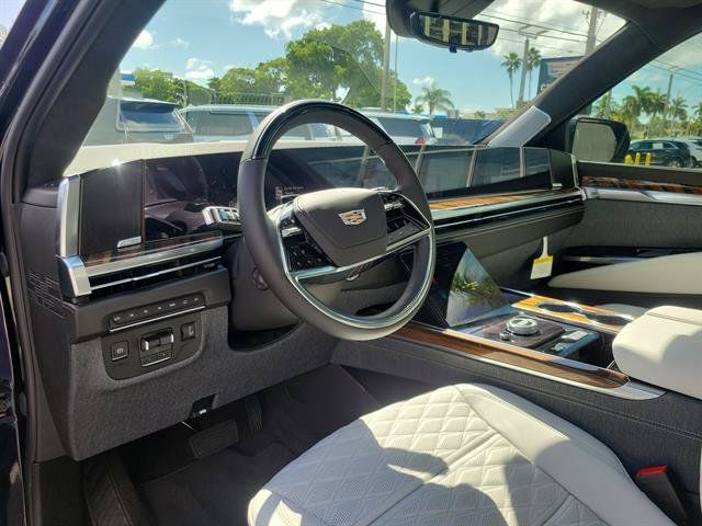 Certified 2026 Cadillac Escalade ESV Platinum Sport w/ LPO, ONYX Package AWD/4WD image 58
