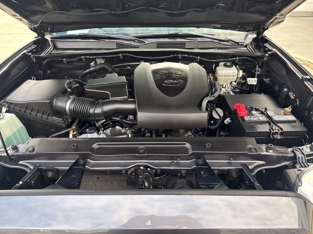 Certified 2020 Toyota Tacoma TRD Off-Road w/ Technology Package AWD/4WD image 20