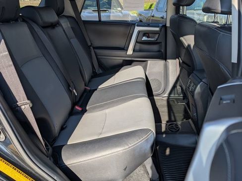 Certified 2022 Toyota 4Runner SR5 Premium w/ Moonroof Package AWD/4WD image 16