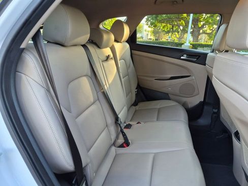 Used 2018 Hyundai Tucson Limited FWD image 18
