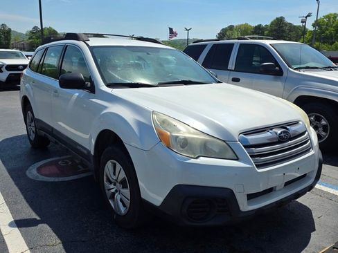 Used 2013 Subaru Outback 2.5i AWD/4WD image 1