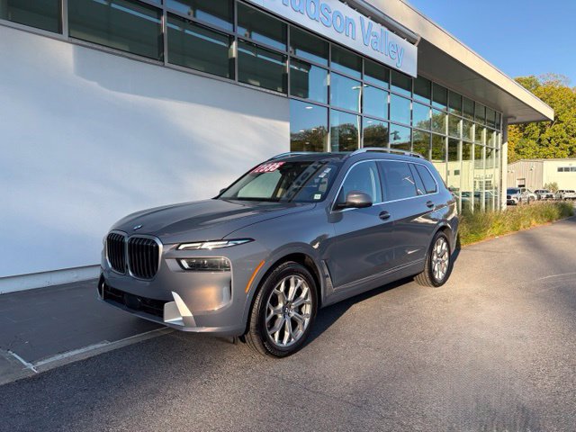 Certified 2025 BMW X7 xDrive40i w/ Climate Comfort Package AWD/4WD image 3