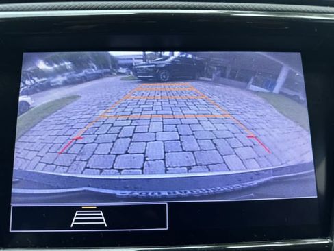 Used 2022 Chevrolet TrailBlazer LT w/ Convenience Package AWD/4WD image 24