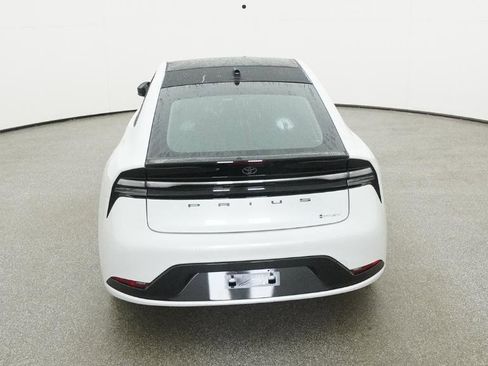 New 2026 Toyota Prius Plug-In Hybrid image 18