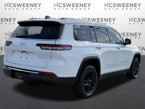 Used 2023 Jeep Grand Cherokee L Laredo image 5