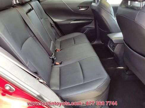 Certified 2023 Toyota Venza Nightshade image 14