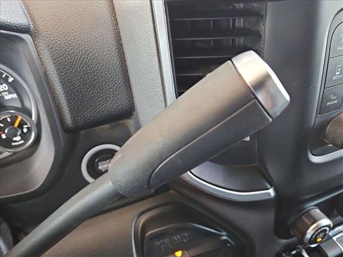 Used 2019 RAM 2500 Big Horn AWD/4WD image 12
