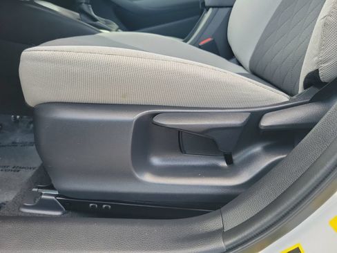 Certified 2025 Toyota Corolla LE FWD image 22